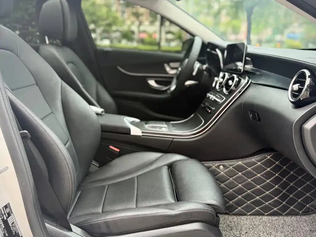 Mercedes-Benz C-Class 2021 — фото 13