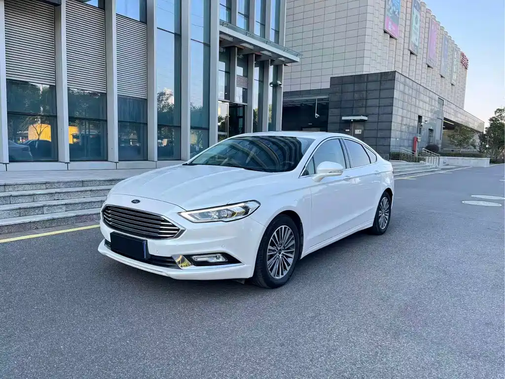 Ford Mondeo 2017 — фото 1