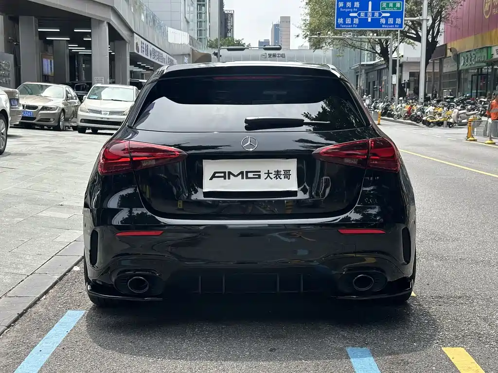 Mercedes-Benz A-Class AMG 2025 — фото 15