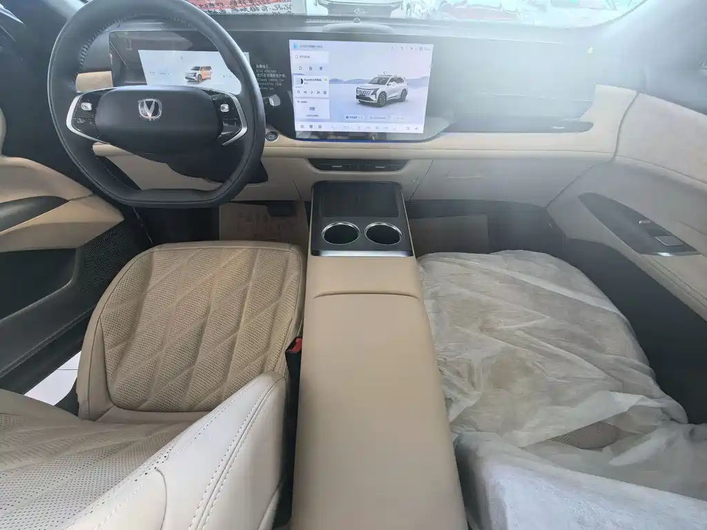 Changan CS75 PLUS 2025 — фото 12