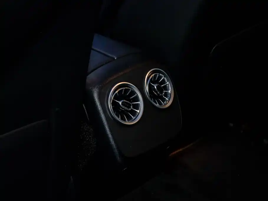 Mercedes-Benz AMG GT 2020 — фото 24