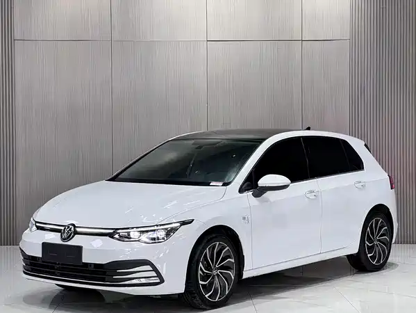 Volkswagen Golf 2024