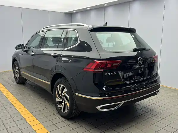 Volkswagen Tiguan L 2023