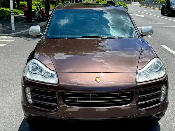 Porsche Cayenne 2011