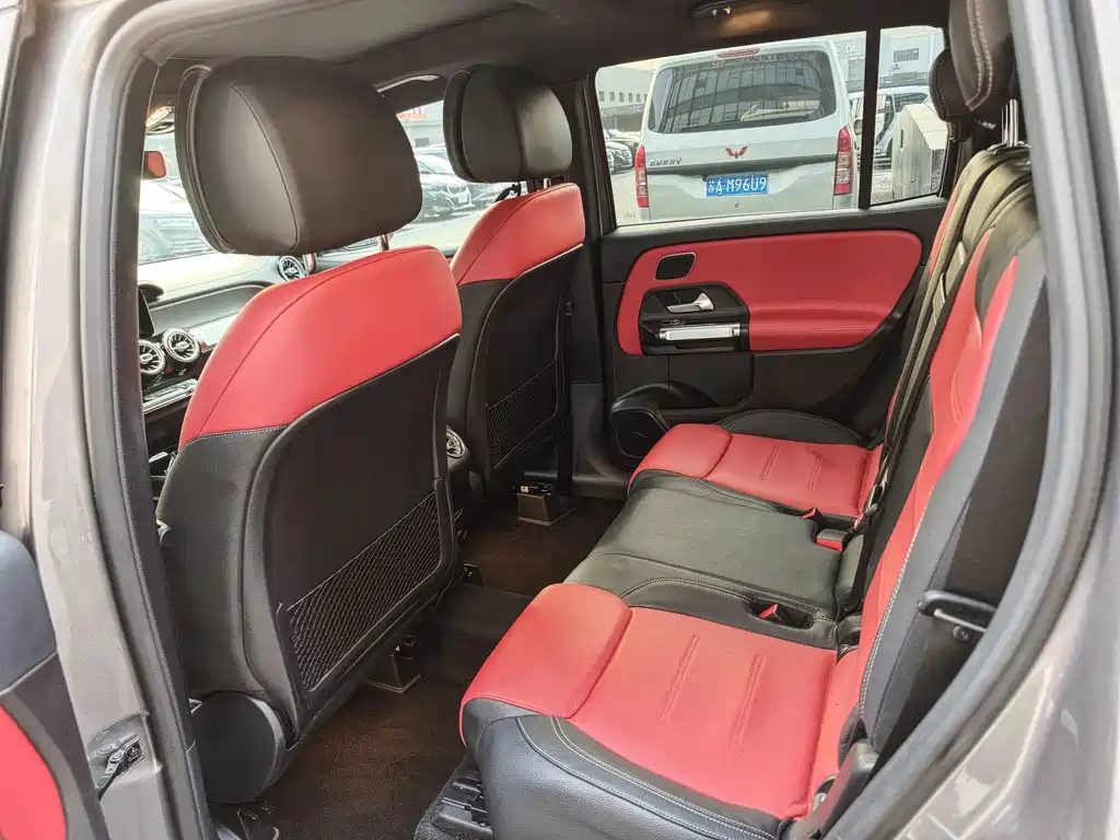 Mercedes-Benz GLB AMG 2021 — фото 16