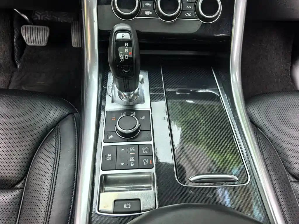 Land Rover Range Rover Sport 2016 — фото 10