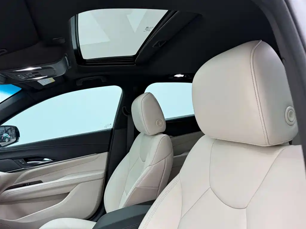 Cadillac CT4 2020 — фото 16