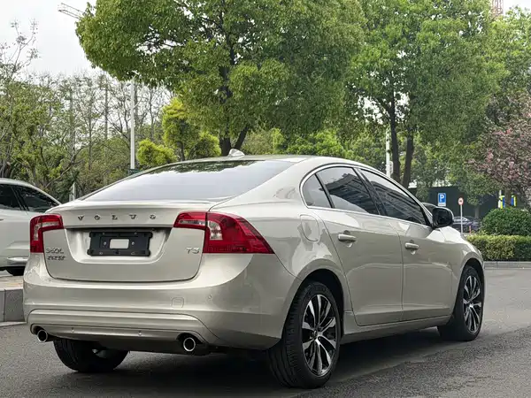 Volvo S60 2019
