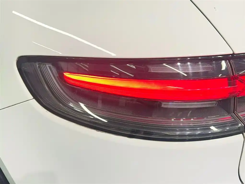 Porsche Macan 2023 — фото 21