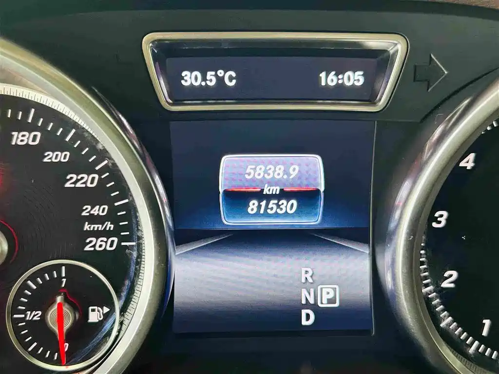 Mercedes-Benz GLE 2018 — фото 16