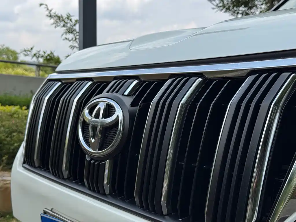 Toyota Prado 2018 — фото 8