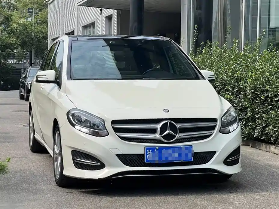 Mercedes-Benz B-Class 2017 — фото 8