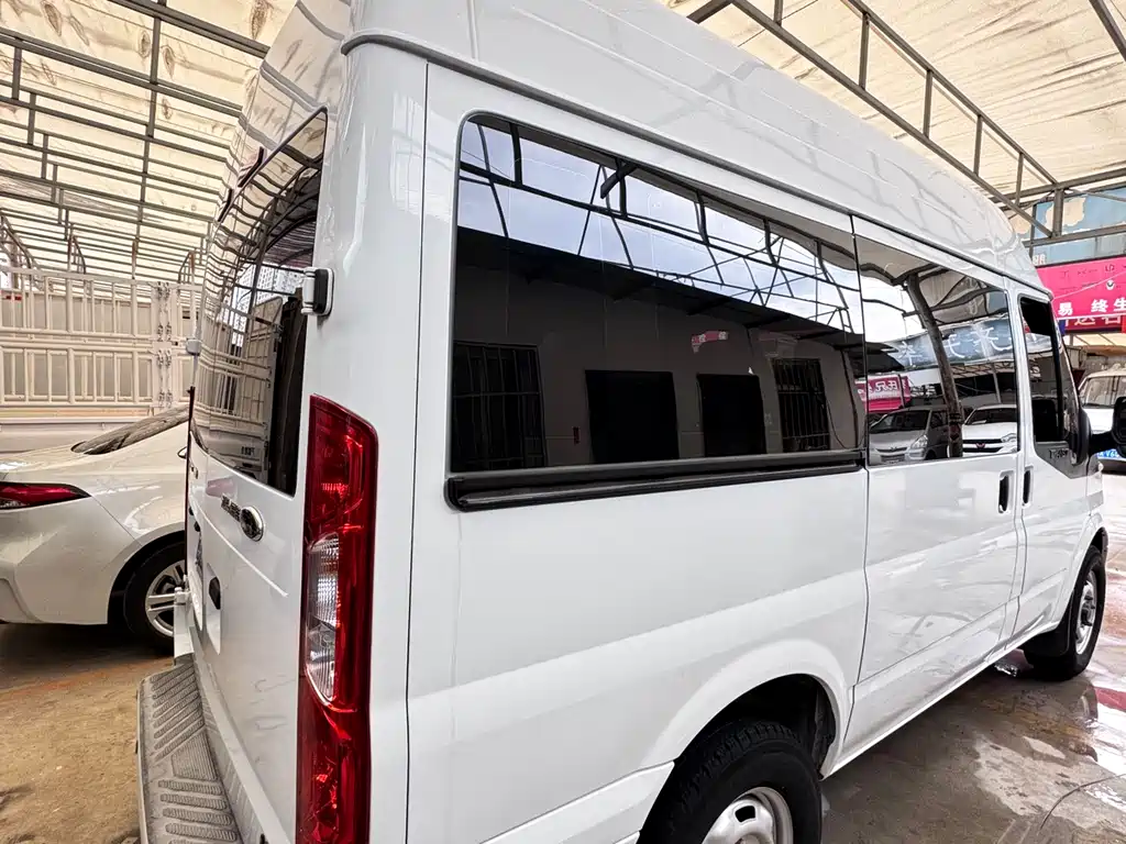Ford Transit Custom 2017 — фото 3