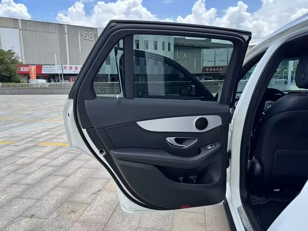 Mercedes-Benz GLC 2021 — фото 14