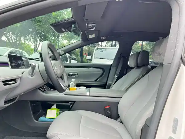 Changan Qiyuan A06 2025