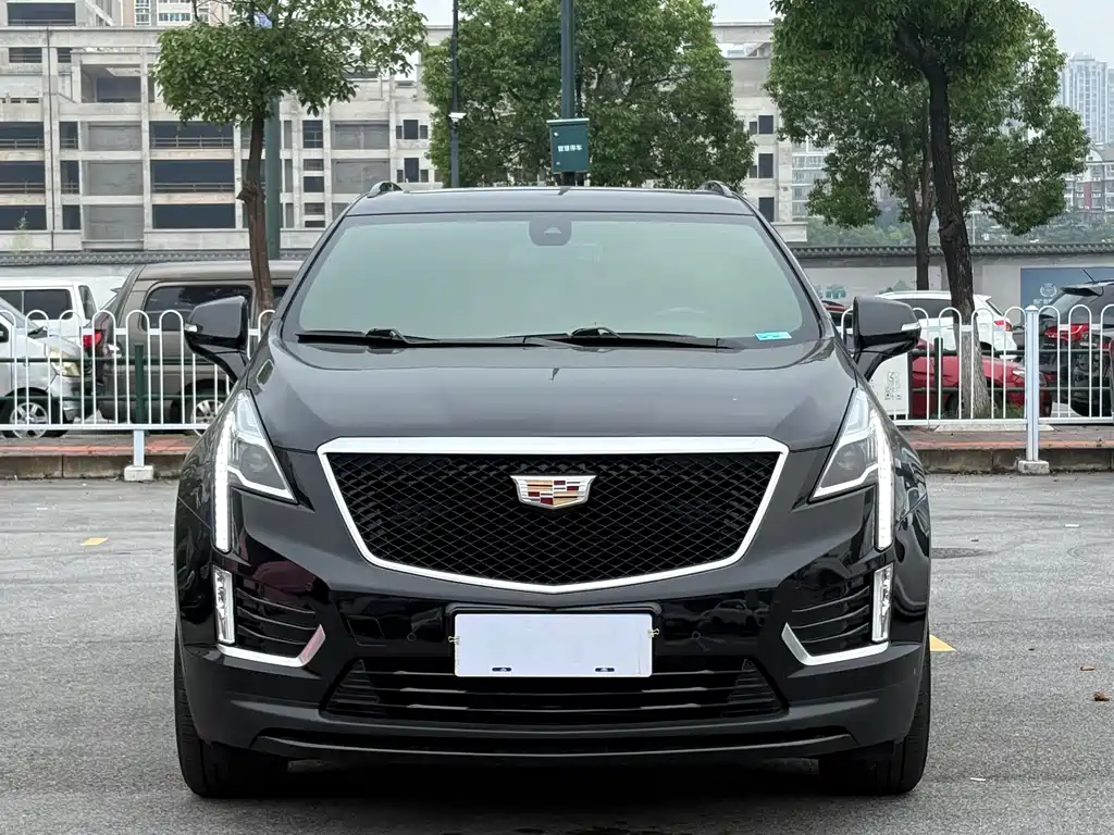 Cadillac XT5 2023 — фото 2