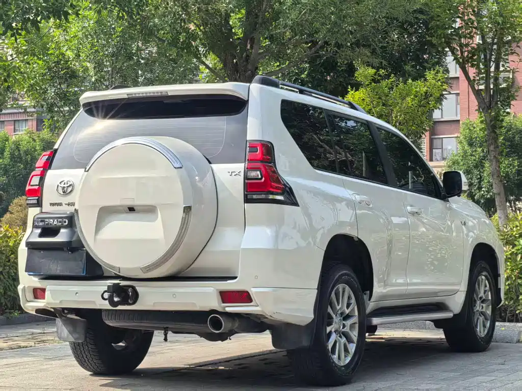 Toyota Prado 2019 — фото 6