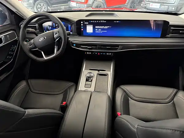 Ford Explorer 2025