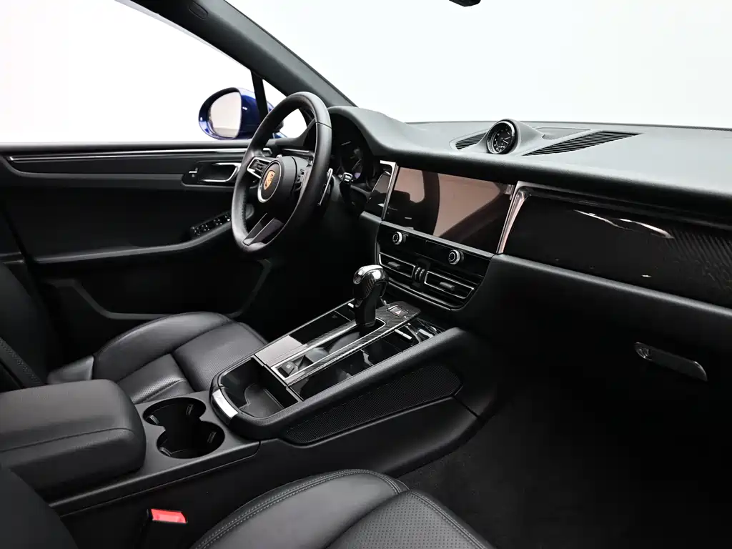Porsche Macan 2023 — фото 12