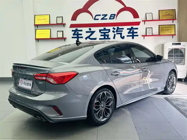 Ford Focus 2022