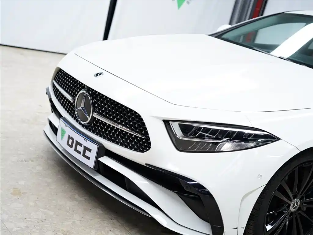 Mercedes-Benz CLS 2022 — фото 17