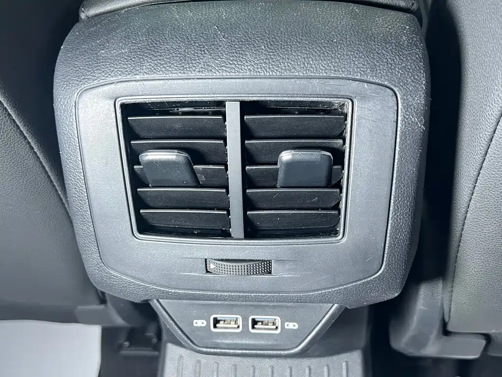 Volkswagen T-Roc 2021 — фото 17