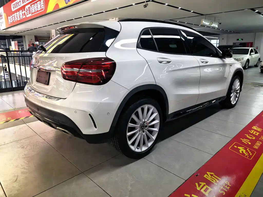 Mercedes-Benz GLA 2018 — фото 8