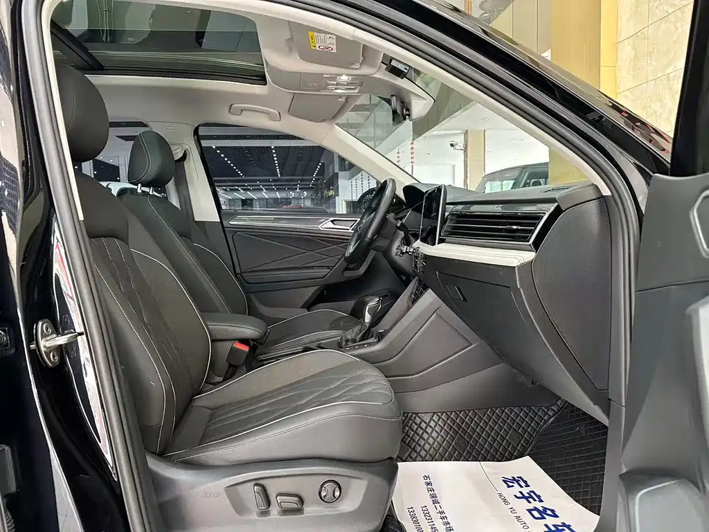 Volkswagen Tiguan L 2023 — фото 14