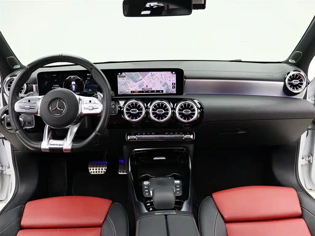 Mercedes-Benz A-Class AMG 2020 — фото 11