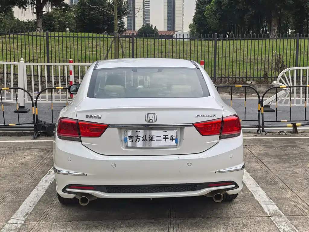 Honda Spirior 2016 — фото 21
