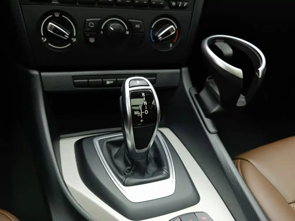 BMW X1 2015 — фото 13