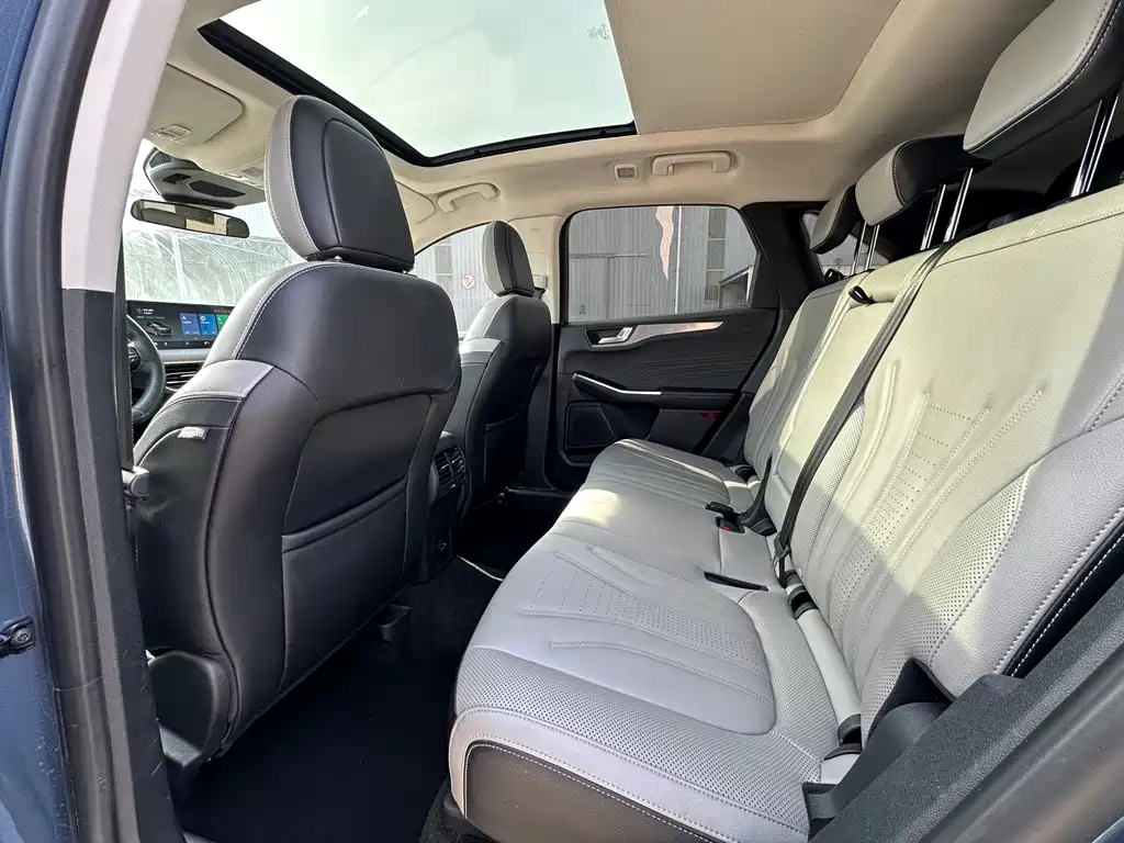 Ford Escape 2021 — фото 5