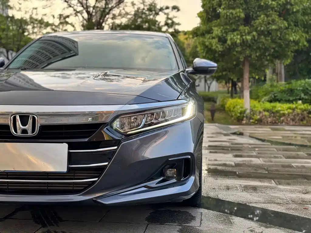 Honda Accord 2022 — фото 17