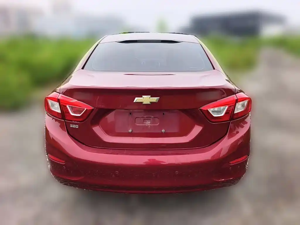 Chevrolet Cruze 2018 — фото 10