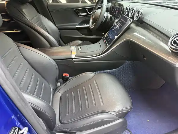 Mercedes-Benz C-Class 2022