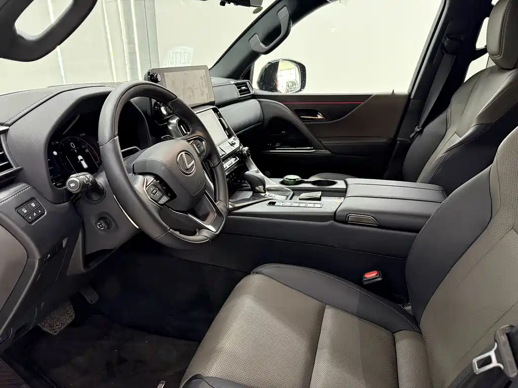 Lexus LX — фото 7