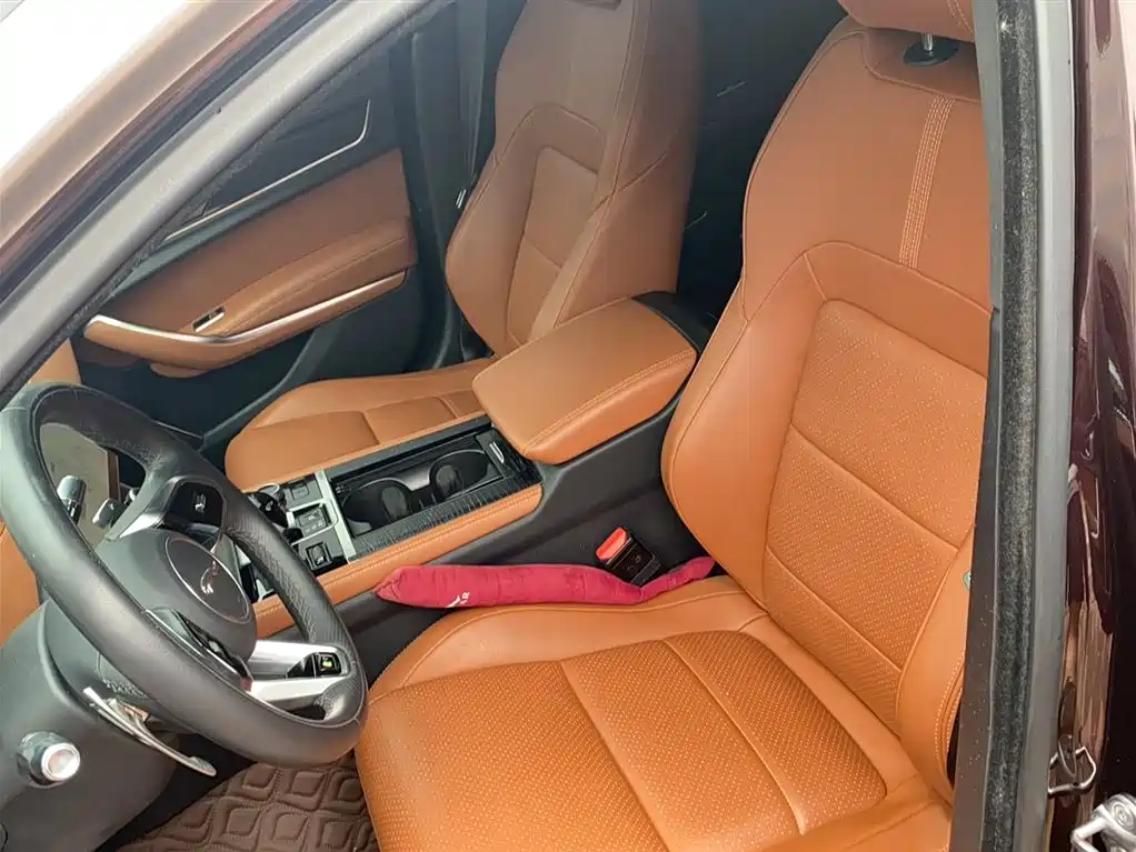 Jaguar XFL 2021 — фото 10