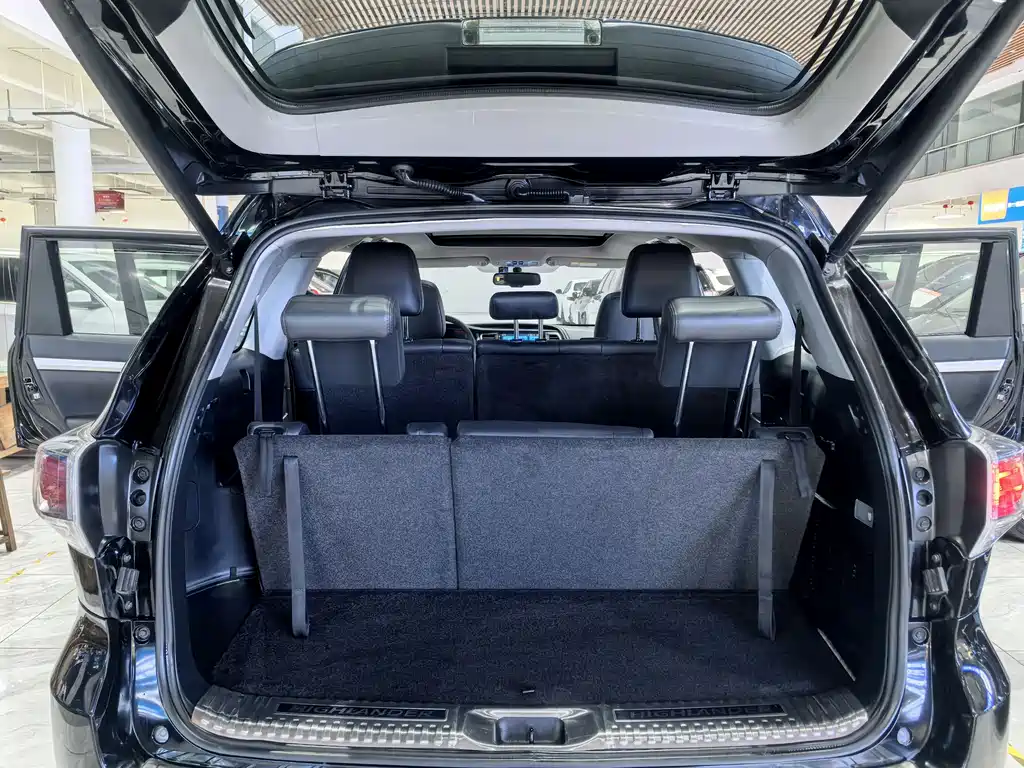 Toyota Highlander 2017 — фото 22