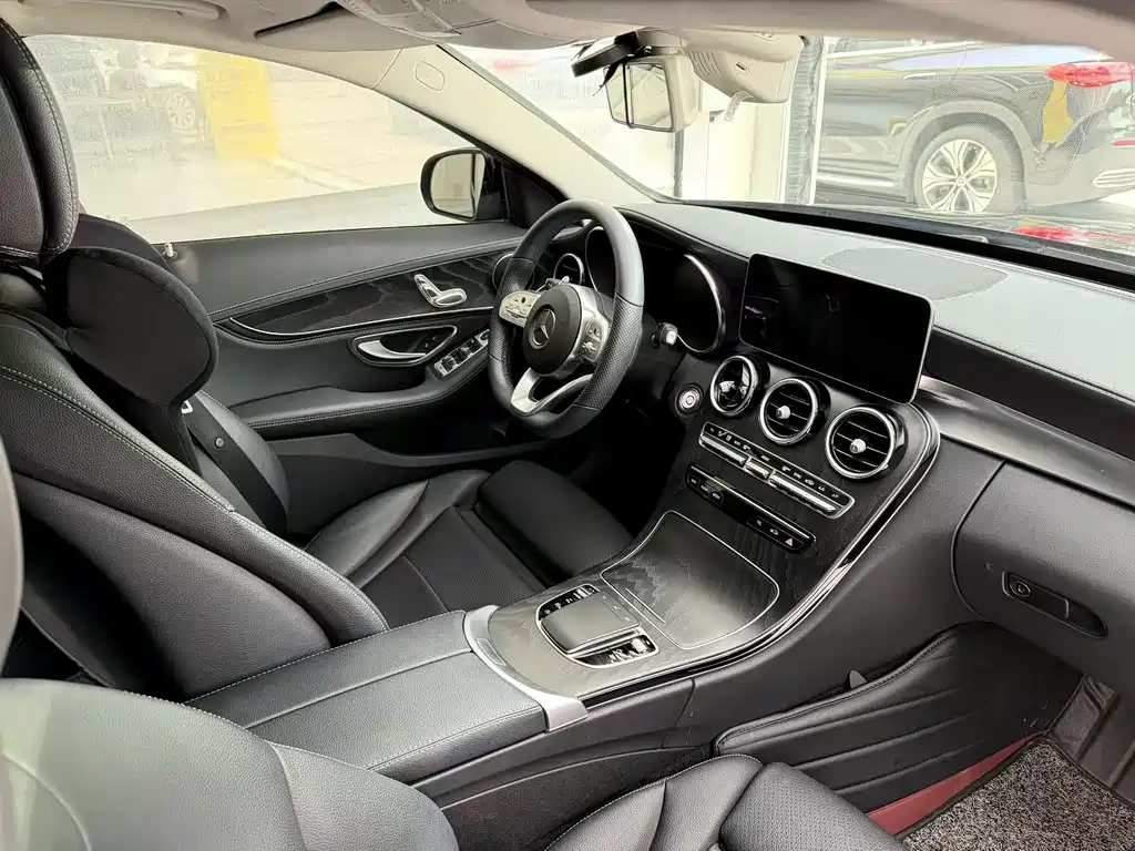Mercedes-Benz C-Class 2020 — фото 7