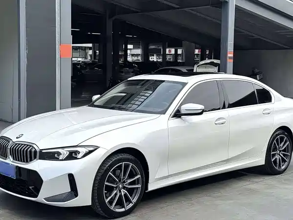 BMW 3 Series 2023