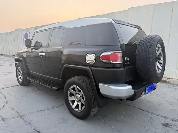 Toyota FJ Cruiser 2013