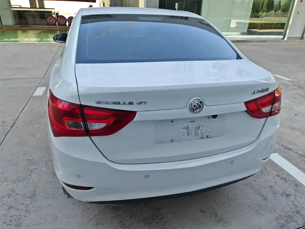 Buick Excelle 2016 — фото 10