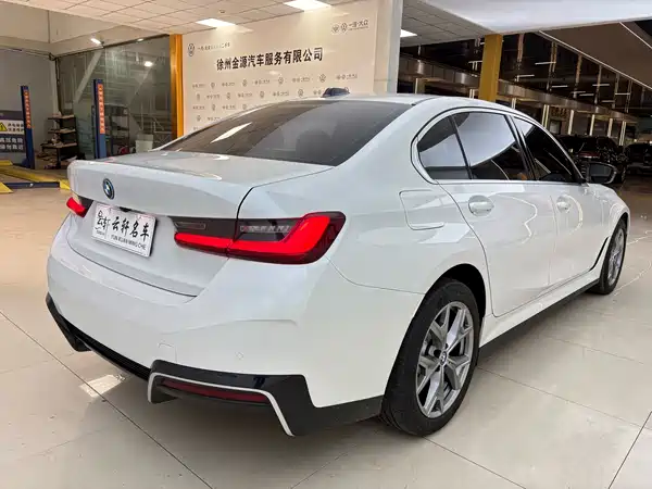 BMW i3 2024
