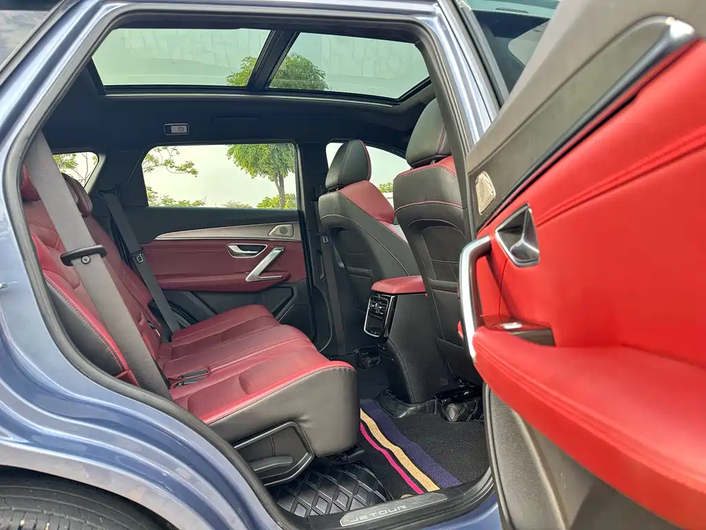 Jetour X70 PLUS 2022 — фото 14