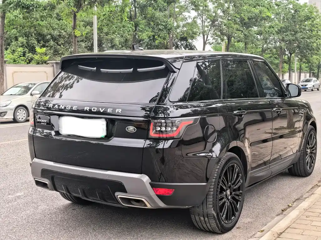 Land Rover Range Rover Sport New Energy 2021 — фото 17