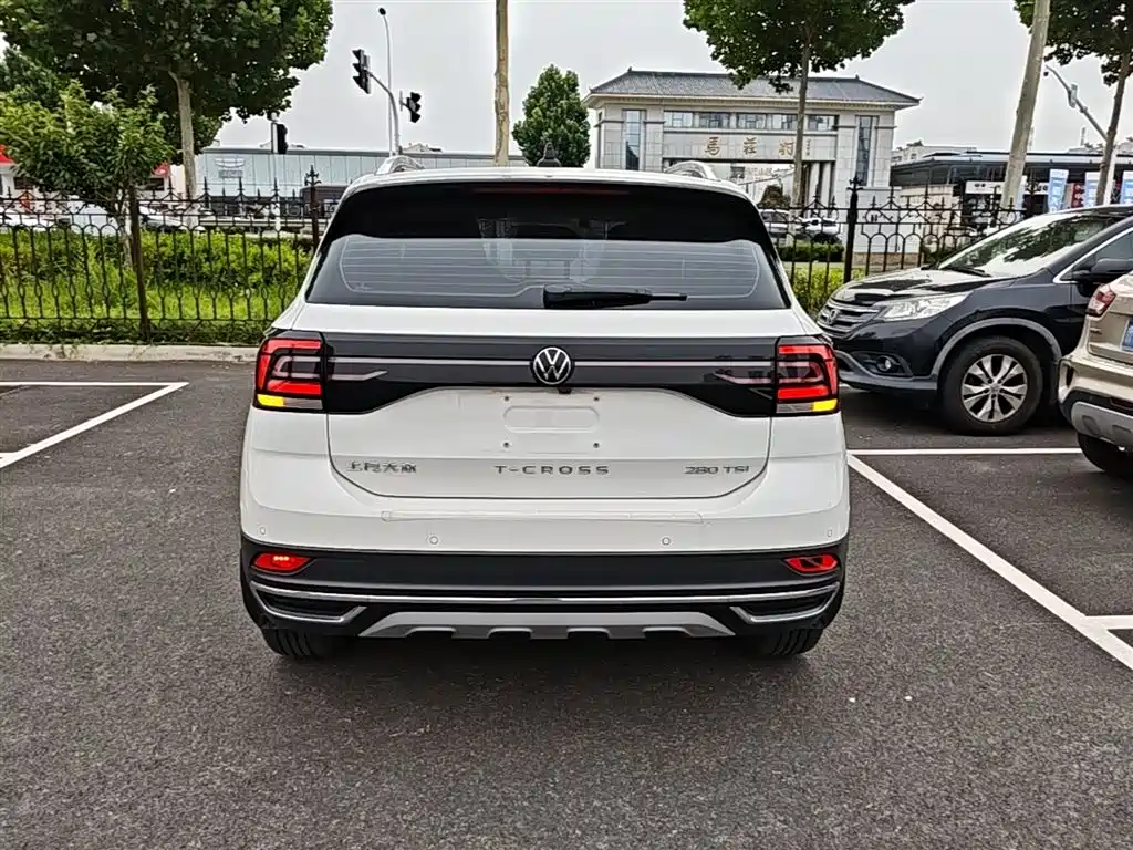 Volkswagen T-Cross 2021 — фото 6