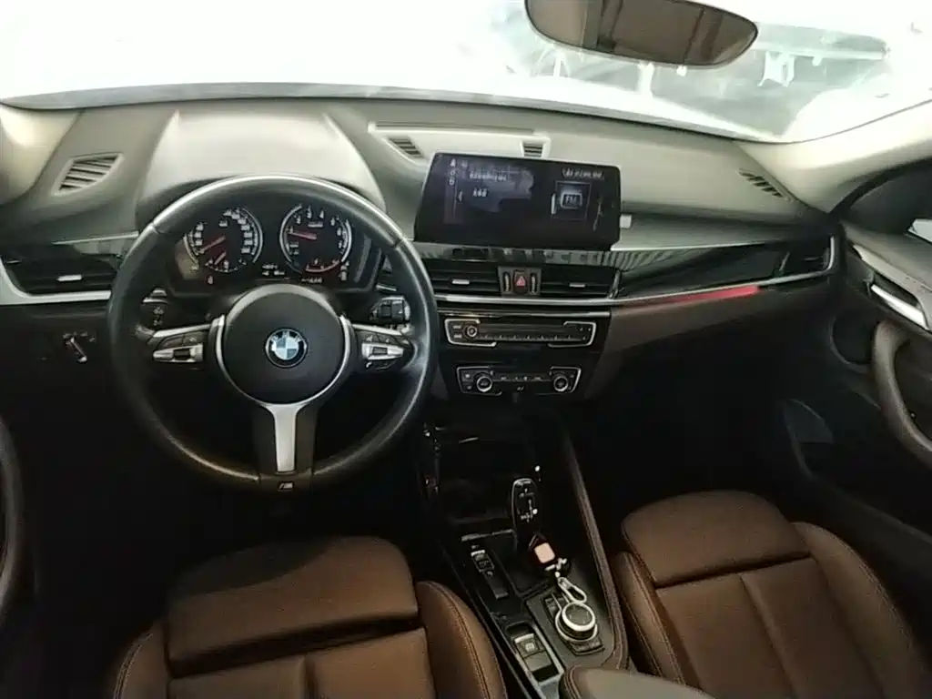 BMW X1 2020 — фото 10