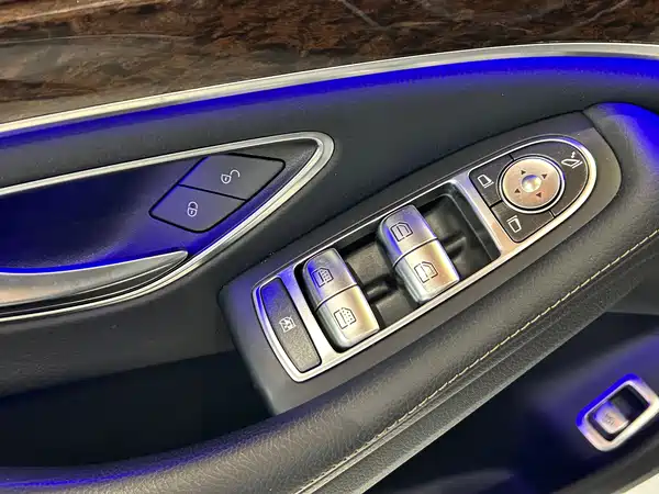 Mercedes-Benz S-Class 2020