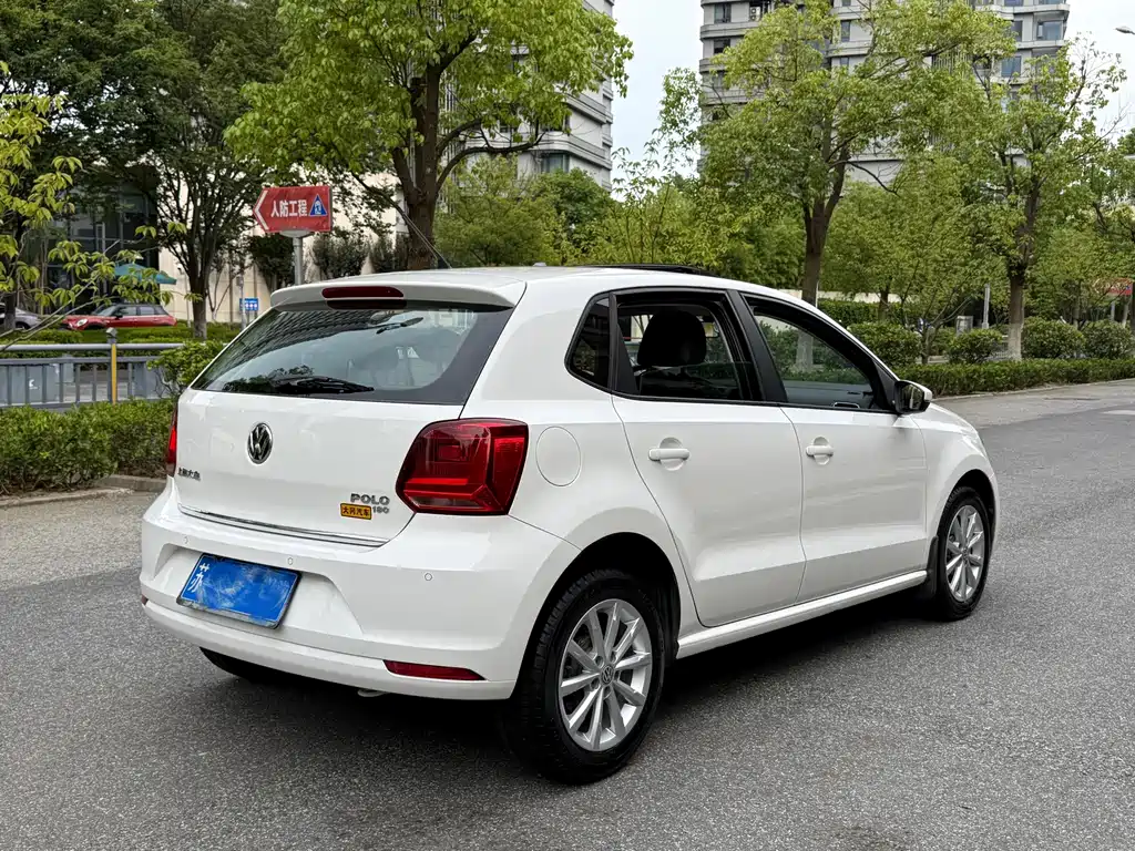 Volkswagen Polo 2015