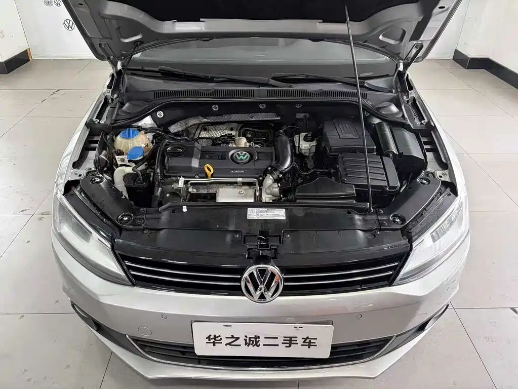 Volkswagen Sagitar 2015 — фото 10